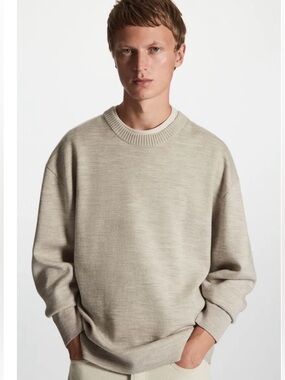 COS Relaxed Fit Merino Wool Blend Jumper , size Large